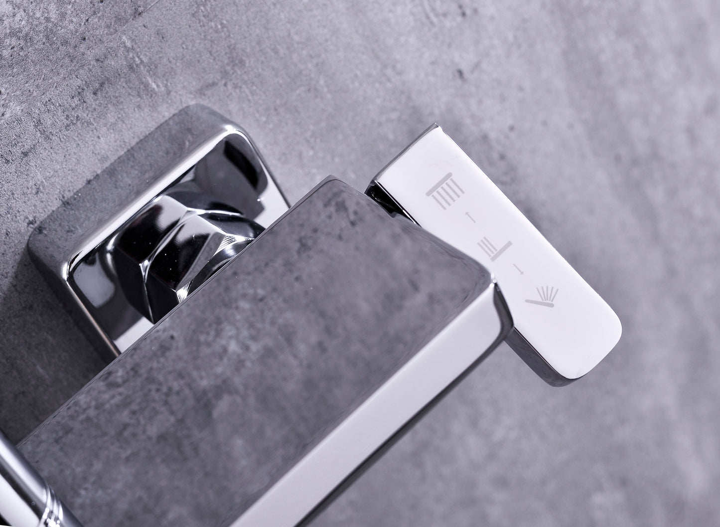 Coloana de Dus cu Inaltime Reglabila, din Alama Sanitara, Cromata